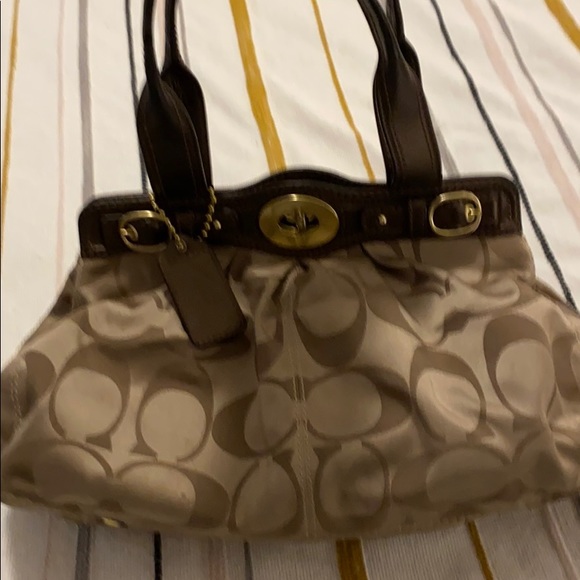 COACH used bag - Picture 2 of 3
